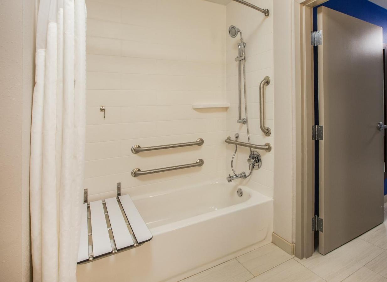 Holiday Inn Express & Suites - Courtenay - Comox By Ihg エクステリア 写真