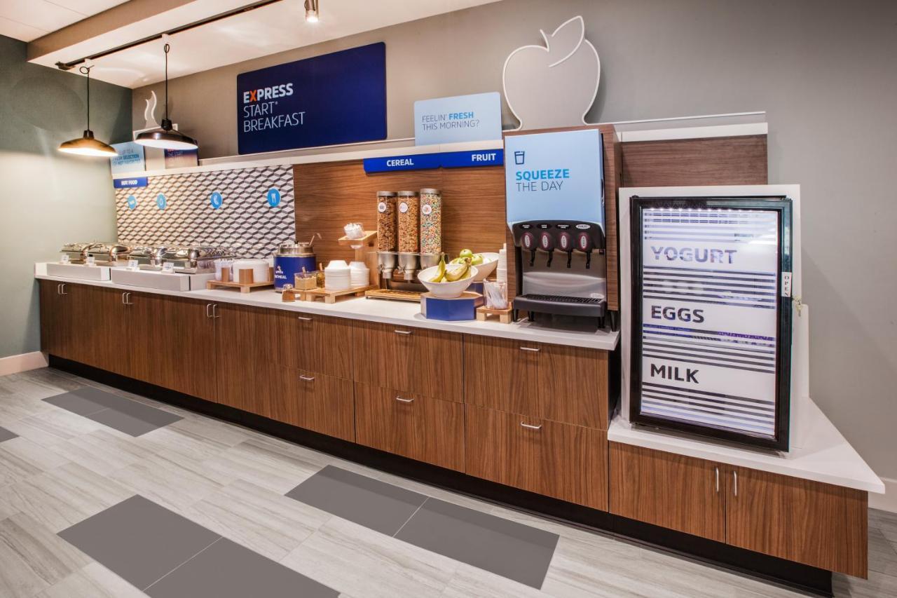 Holiday Inn Express & Suites - Courtenay - Comox By Ihg エクステリア 写真