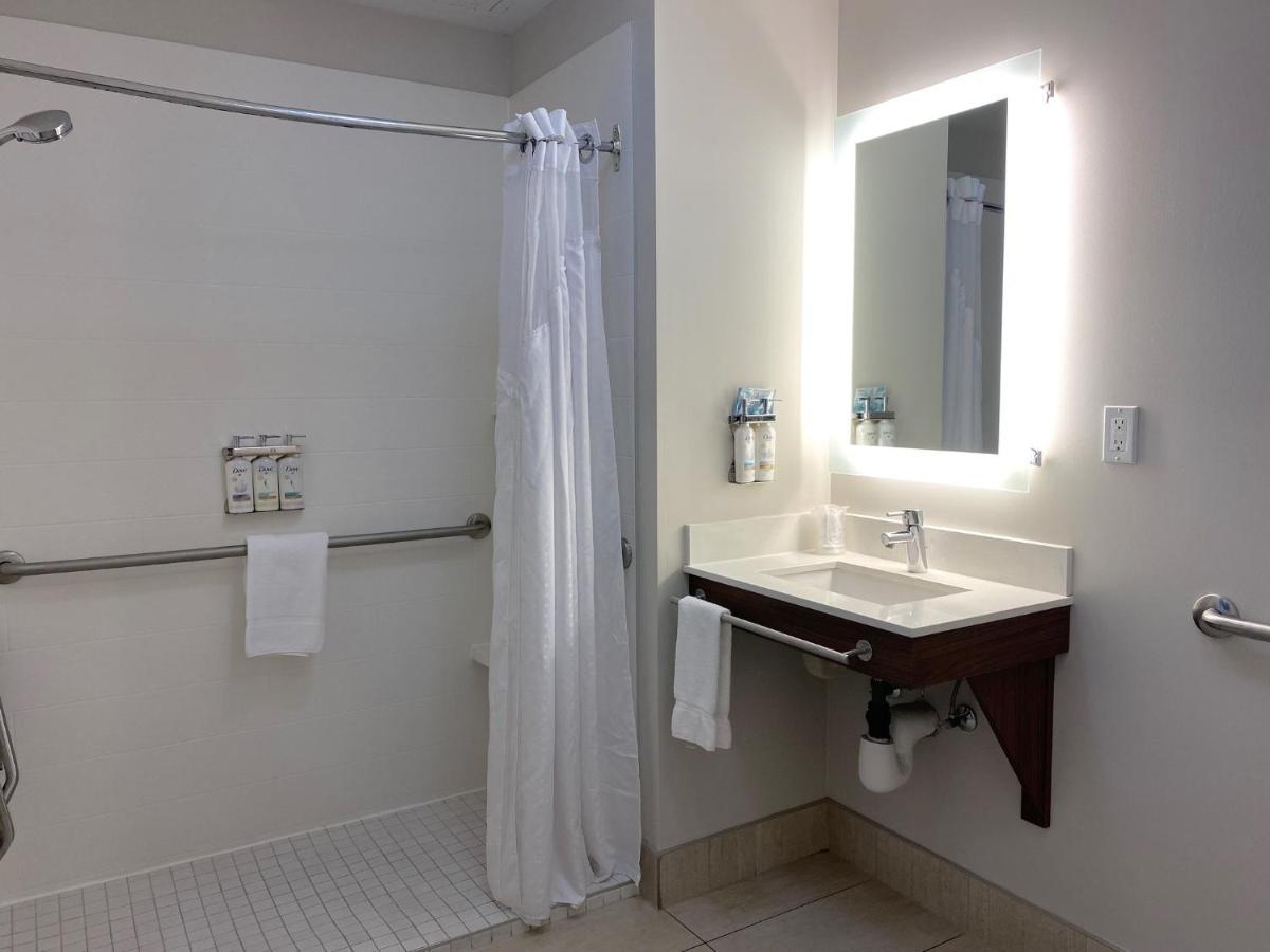 Holiday Inn Express & Suites - Courtenay - Comox By Ihg エクステリア 写真