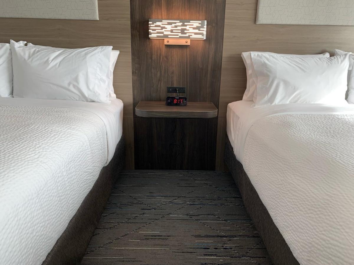 Holiday Inn Express & Suites - Courtenay - Comox By Ihg エクステリア 写真
