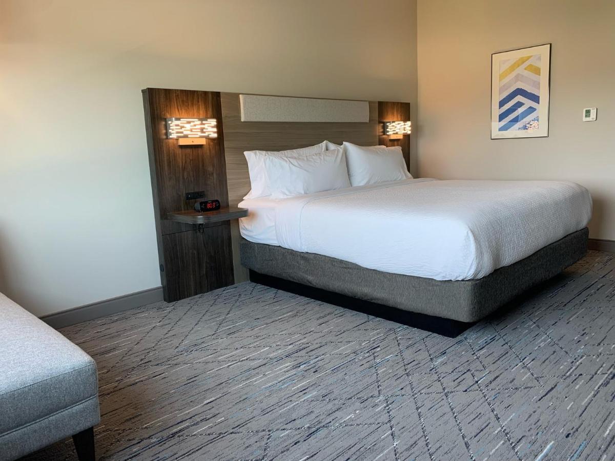 Holiday Inn Express & Suites - Courtenay - Comox By Ihg エクステリア 写真